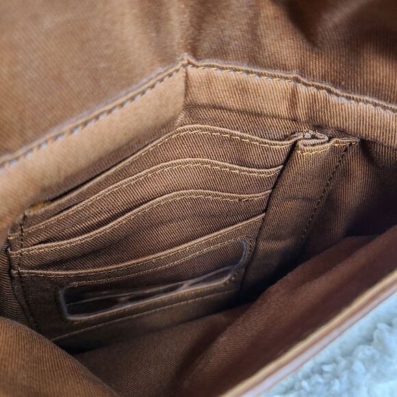 Fossil Carson Top Zip Crossbody Bag Saddle - Picture 10 of 13